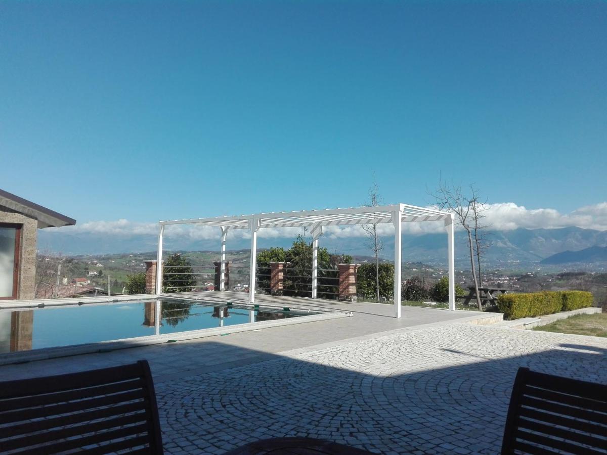 Villa Santoro Ai Tre Ulivi Con Piscina Privata Caiazzo Exterior foto