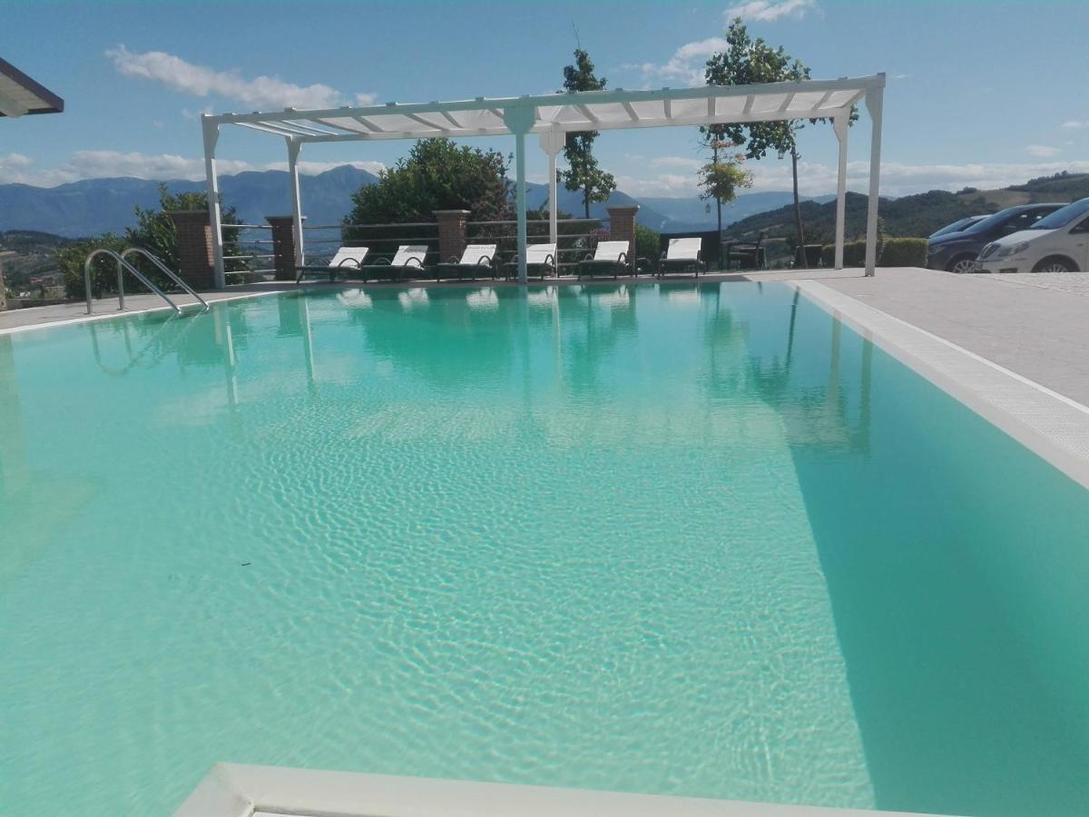 Villa Santoro Ai Tre Ulivi Con Piscina Privata Caiazzo Exterior foto