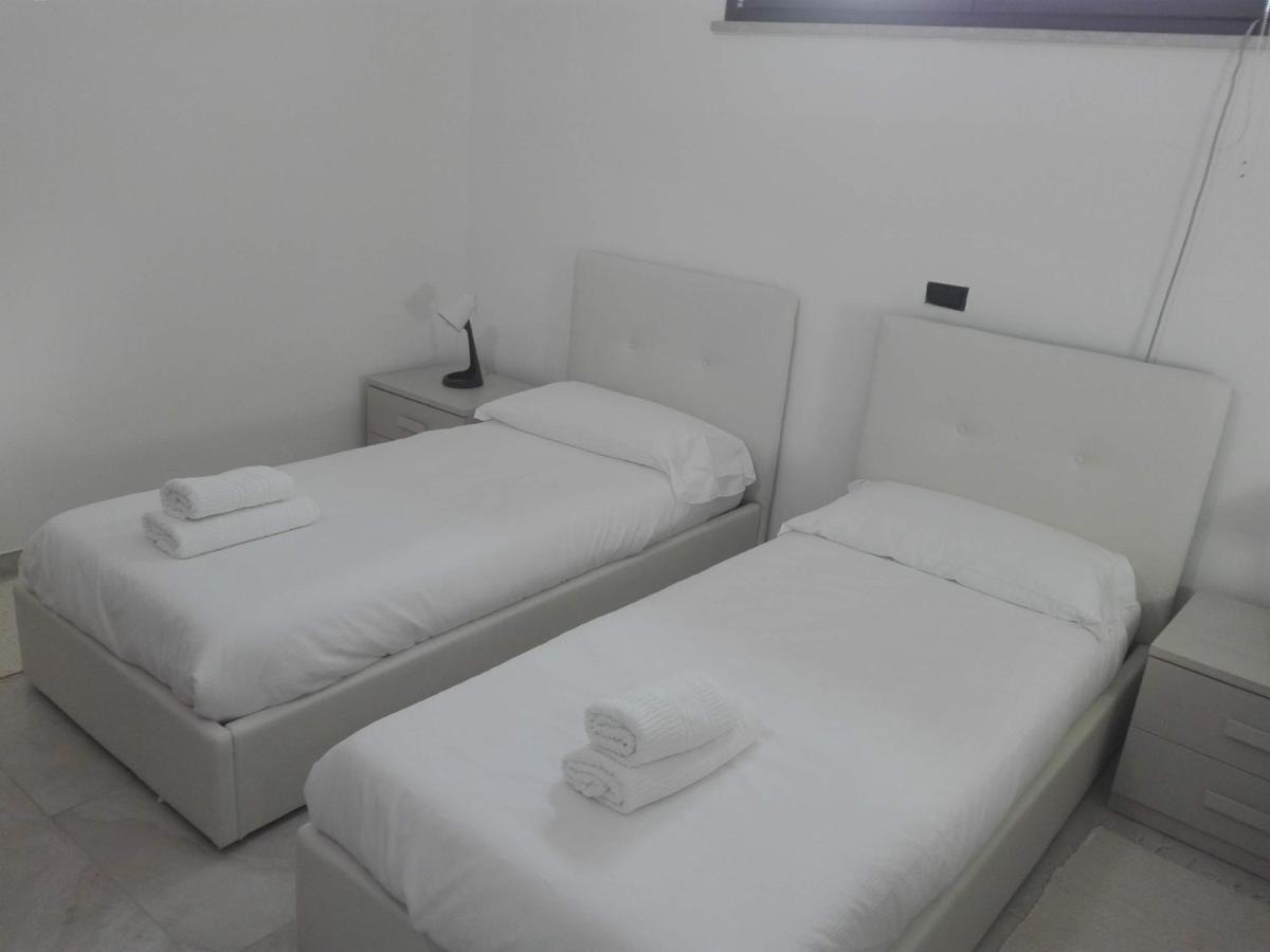 Villa Santoro Ai Tre Ulivi Con Piscina Privata Caiazzo Exterior foto