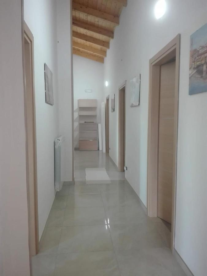 Villa Santoro Ai Tre Ulivi Con Piscina Privata Caiazzo Exterior foto