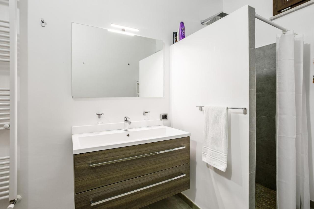 Villa Santoro Ai Tre Ulivi Con Piscina Privata Caiazzo Exterior foto